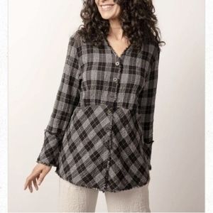 4/$40 Habitat | Raw Edge Gauzy Cotton Plaid Tunic Large Black White